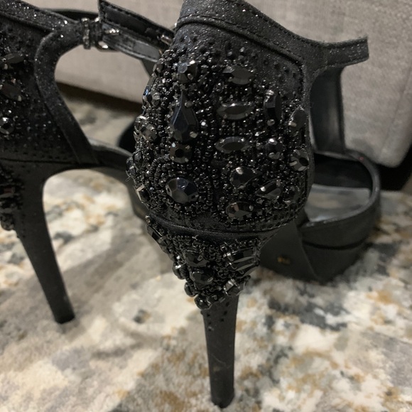 Gianni Bini black heels - Picture 4 of 6